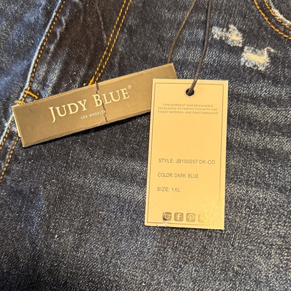 Judy Blue Dark Blue Distressed Frayed Hem Jean Shorts - Picture 2 of 5